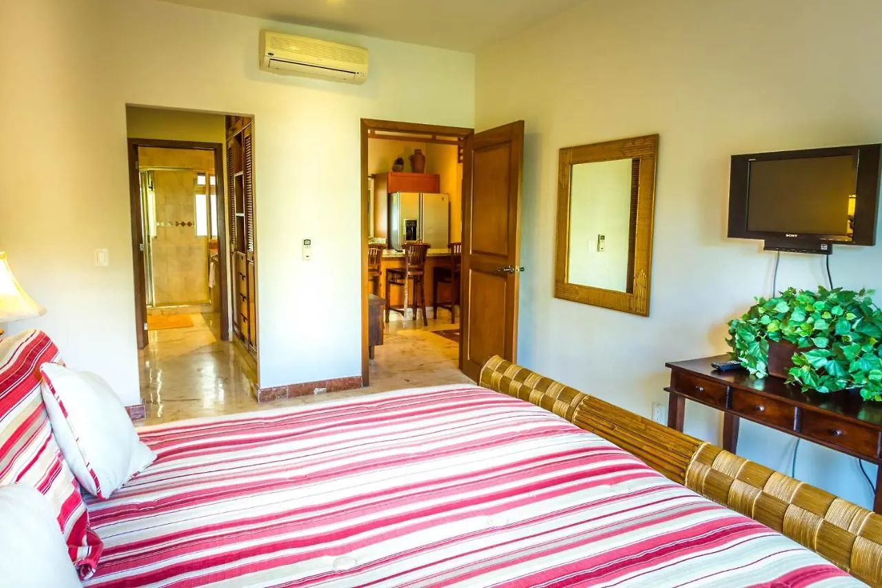 Paseo del Sol Coral B 206 condo Playa del Carmen